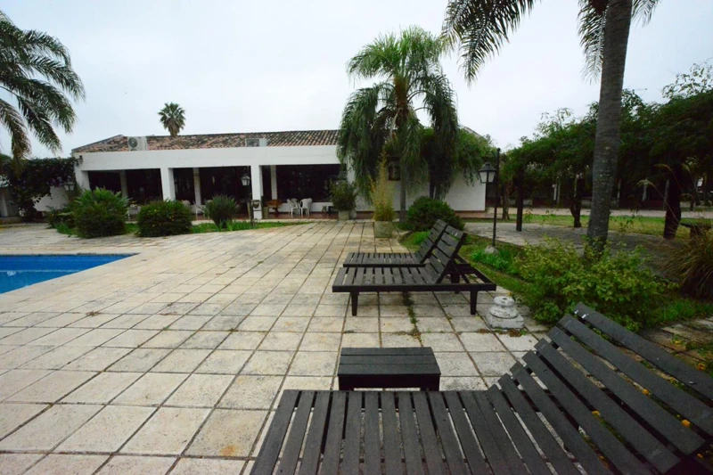 Espacios al aire libre para descansar.