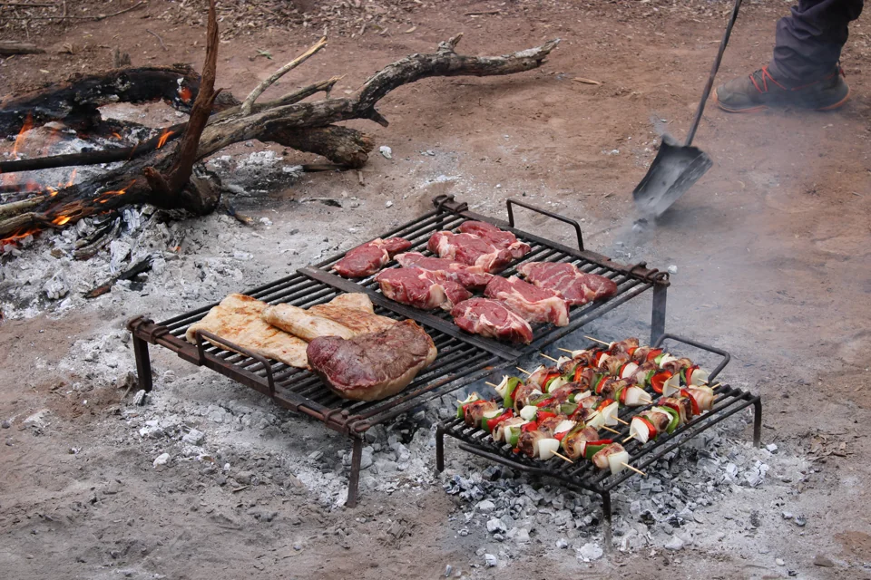 Asado al fuego.